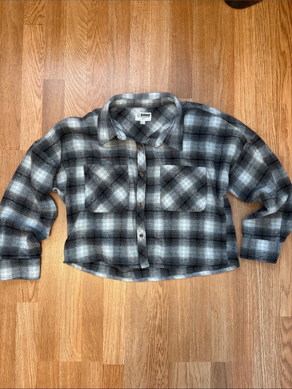 Ci Sono Black & Gray Plaid Cropped Button-Front Shirt